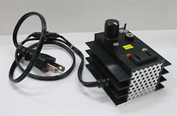 AC電圧コントローラー